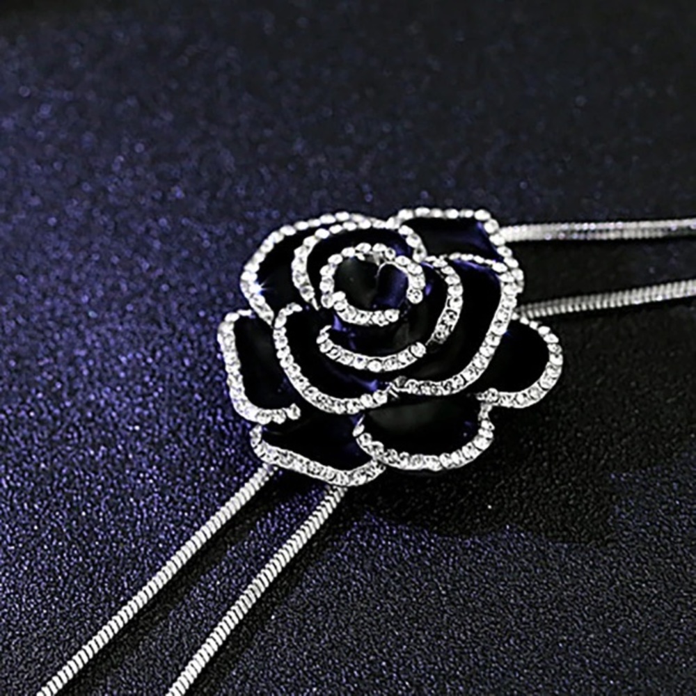 NEW💙💎GORGEOUS🖤BLACK🌹ROSE🖤PAVE CZ NECKLACE💎💙 - Picture 2 of 8